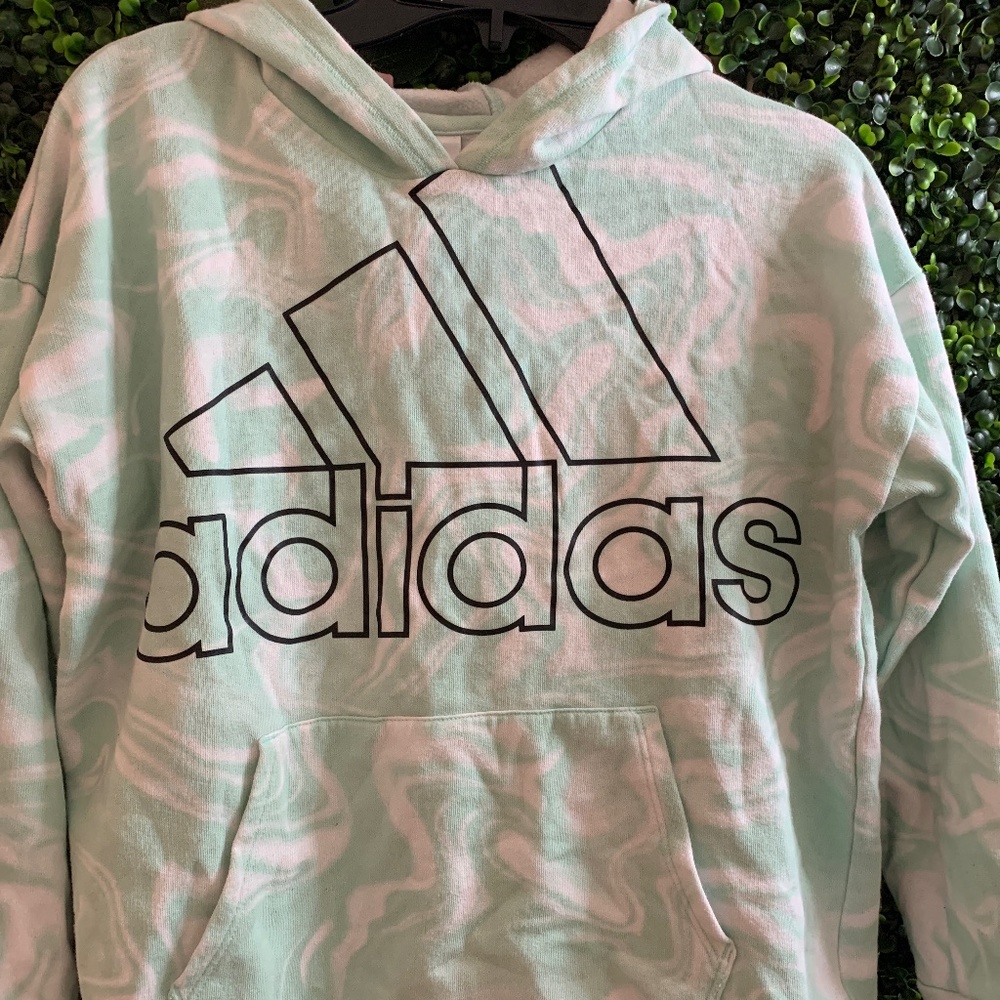 Adidas Sweatshirt